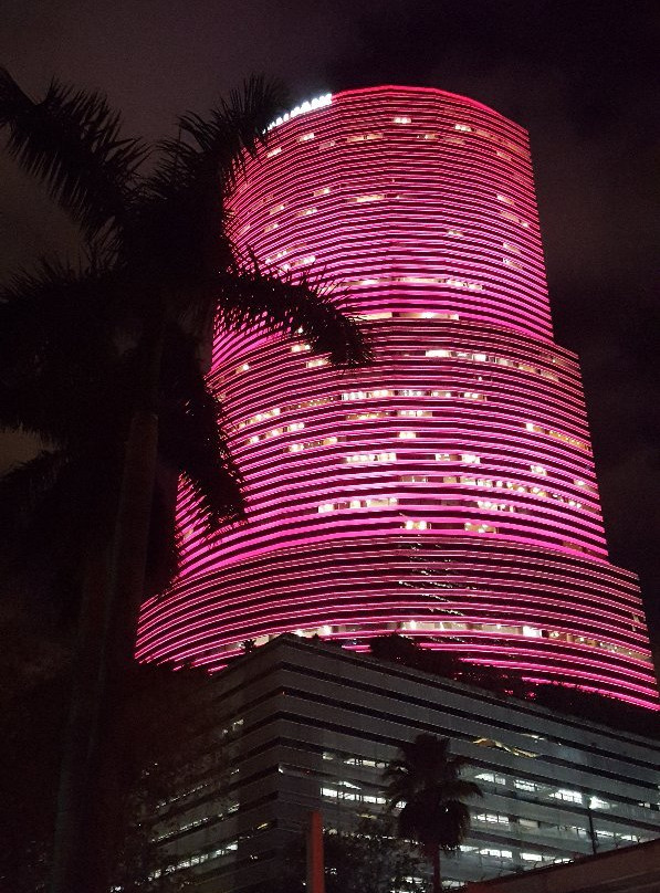 Miami Tower景点图片