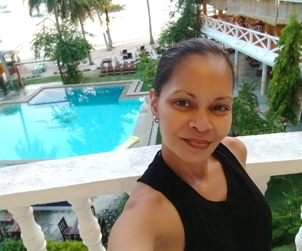 Deep Blue Dive Resort主图