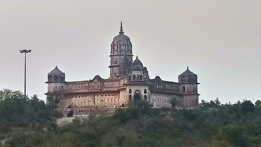 Mathura Pura酒店住宿-New Laxmi Temple View
