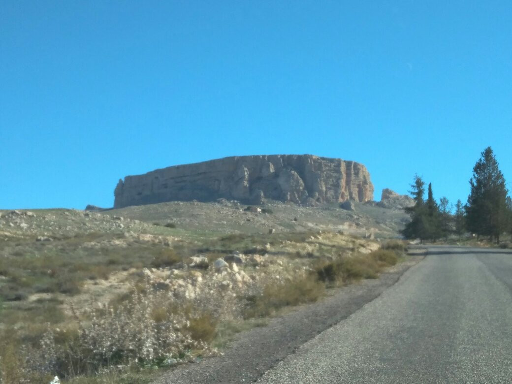 Table Jugurtha-Kalaat Senan必去景点