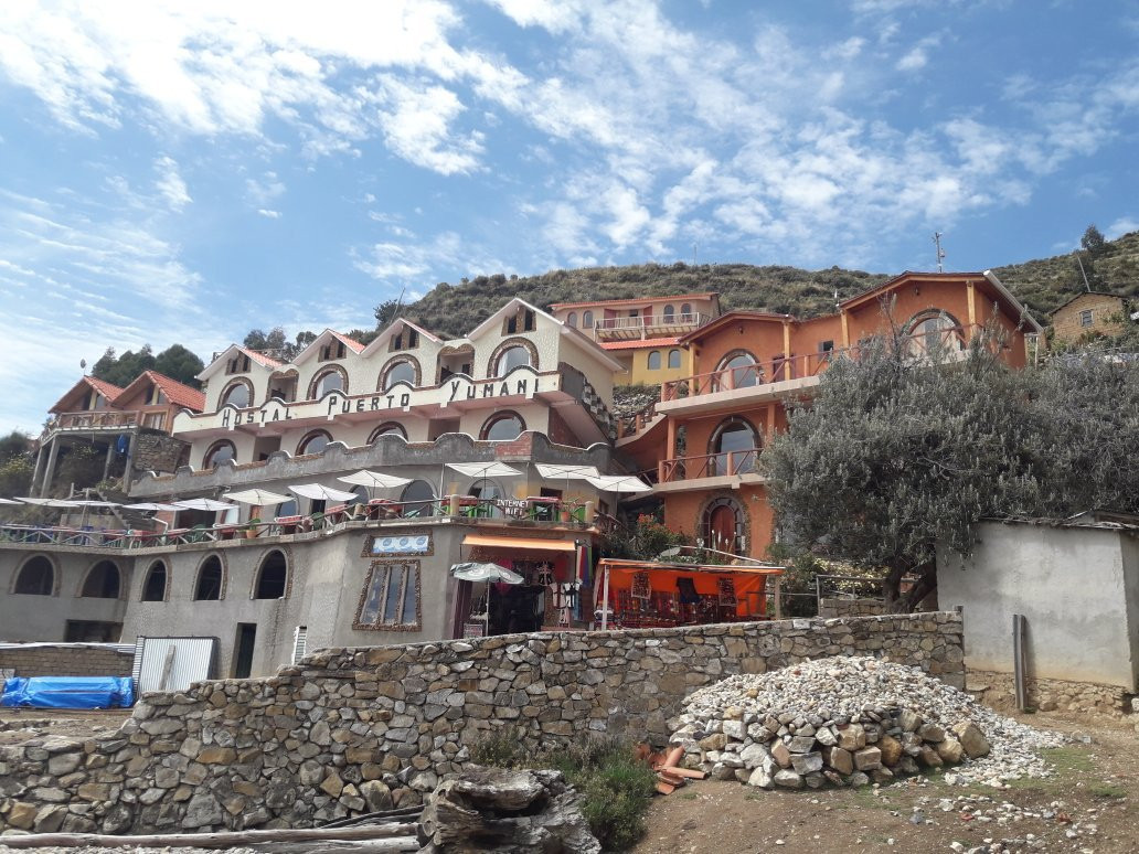 Hostal Puerto Yumani