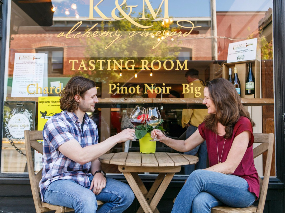 K&M Wines景点图片