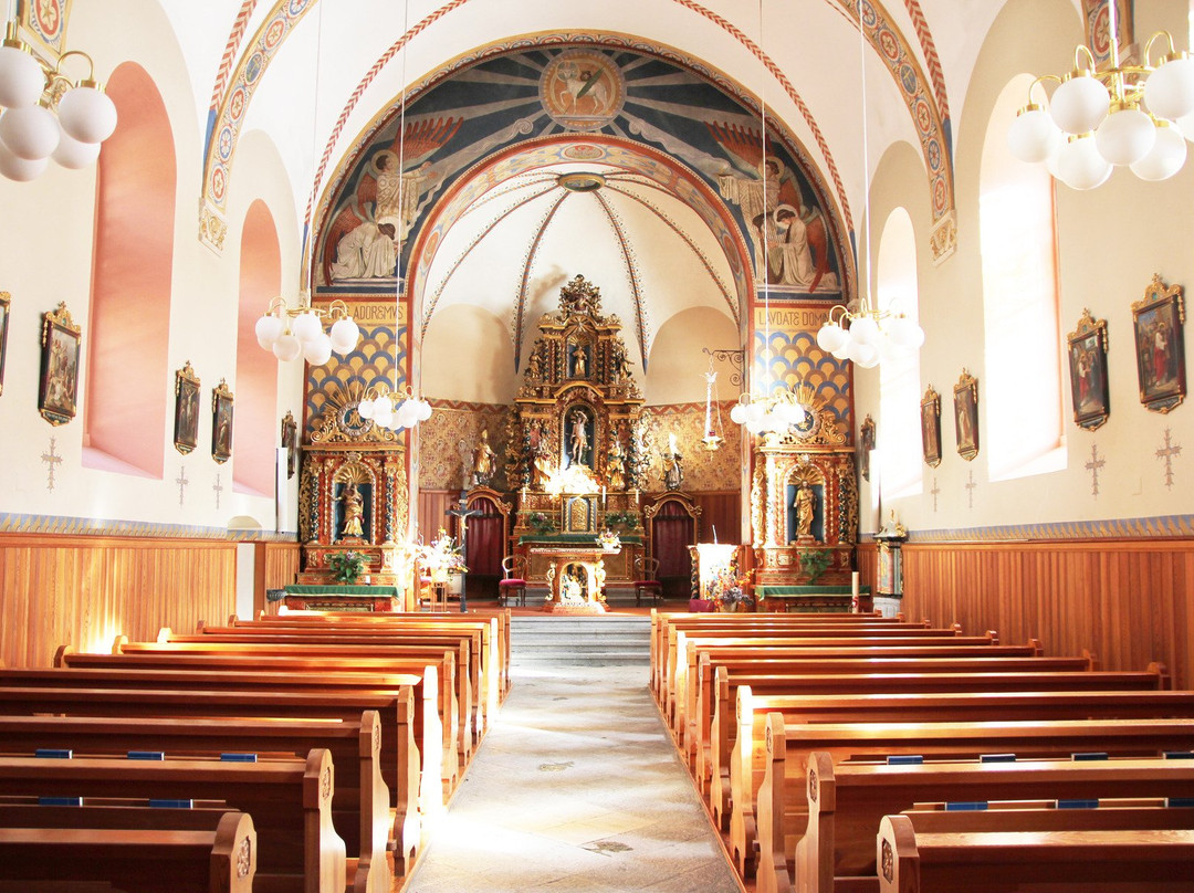 Randa Roman Catholic Church景点图片