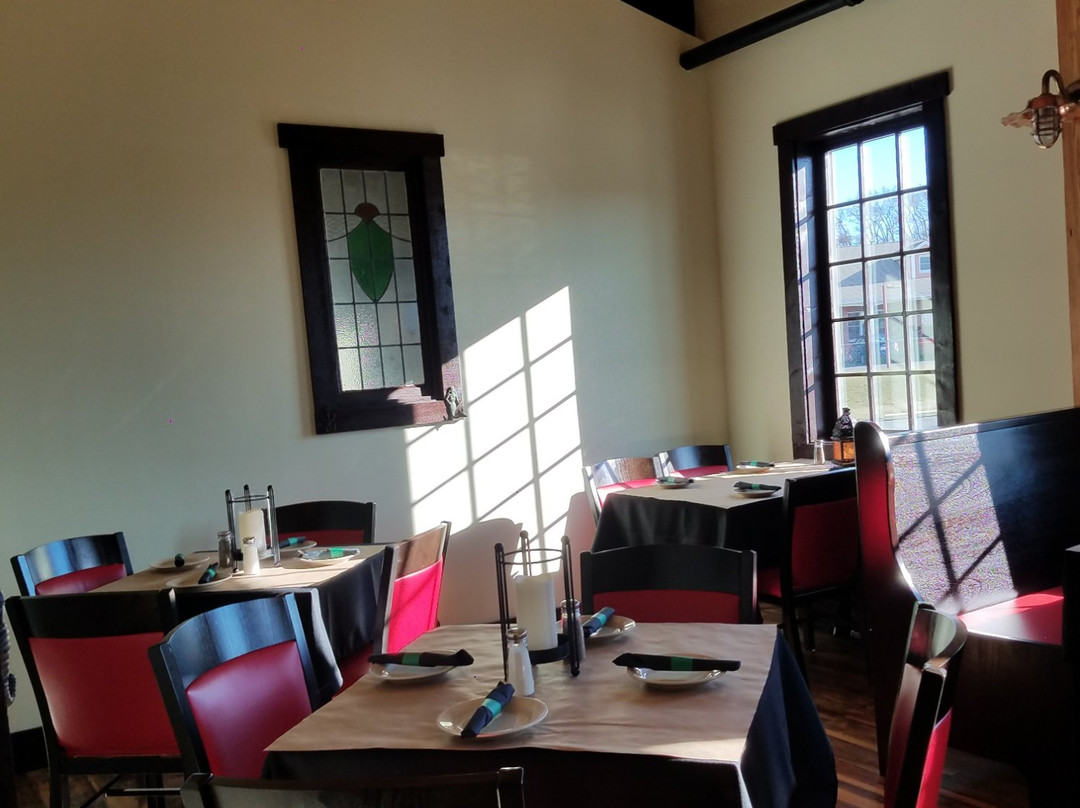 Ice House Bar & Grill and the Harpoon Room景点图片