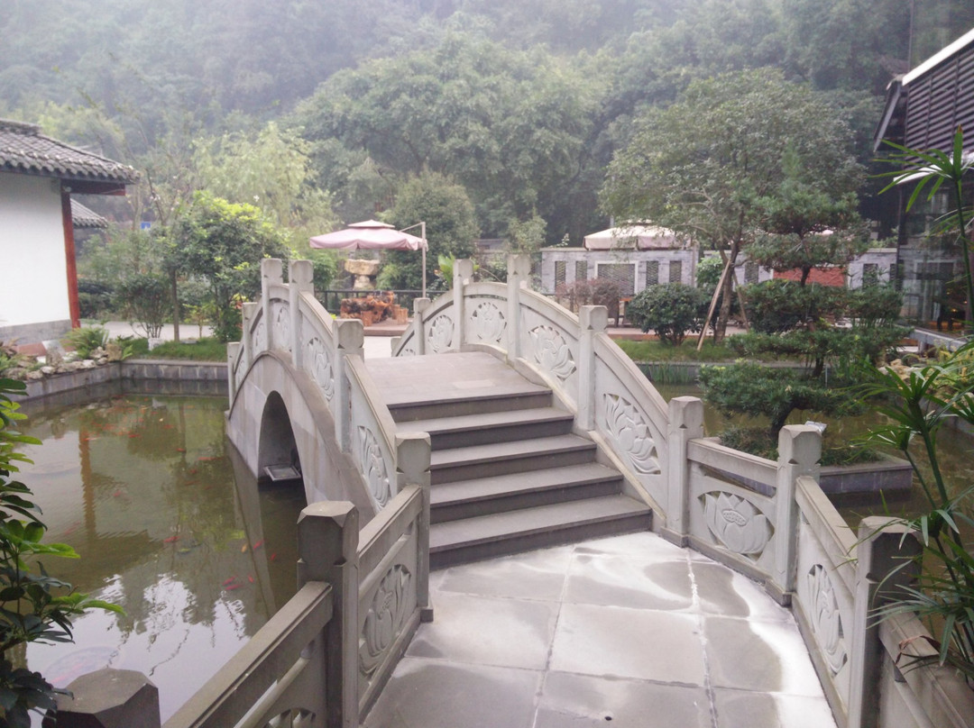 金叶禅驿度假酒店主图