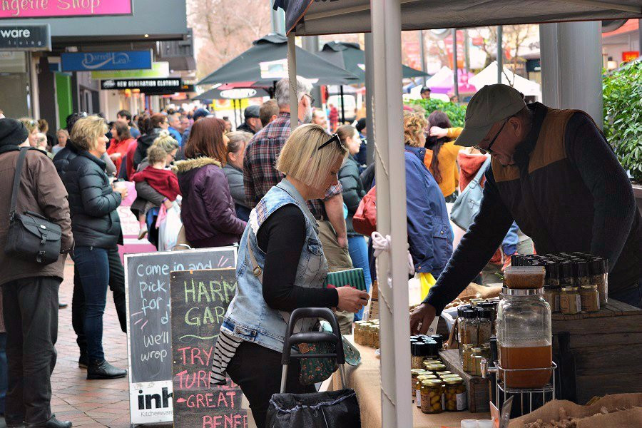 Bridge Mall Farmers Market-巴拉瑞特必去景点