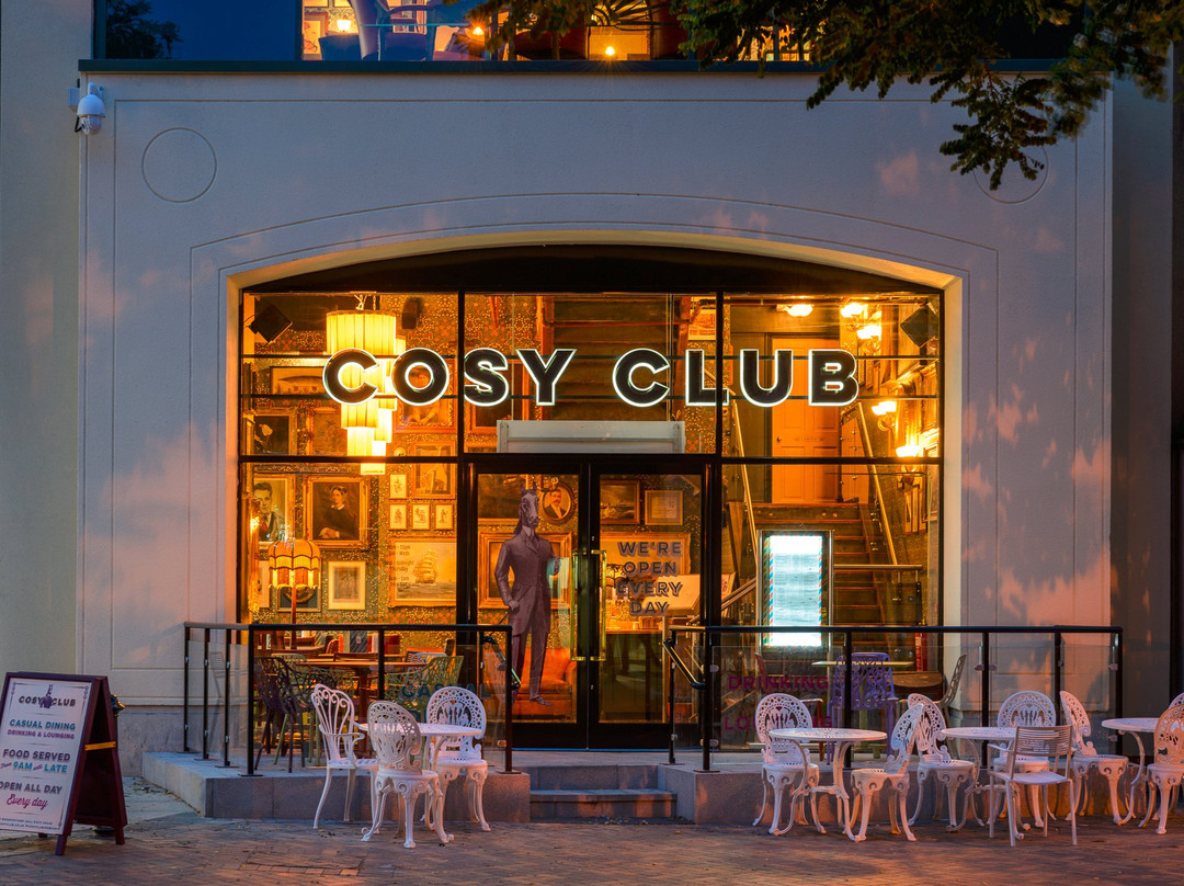 Cosy Club主图