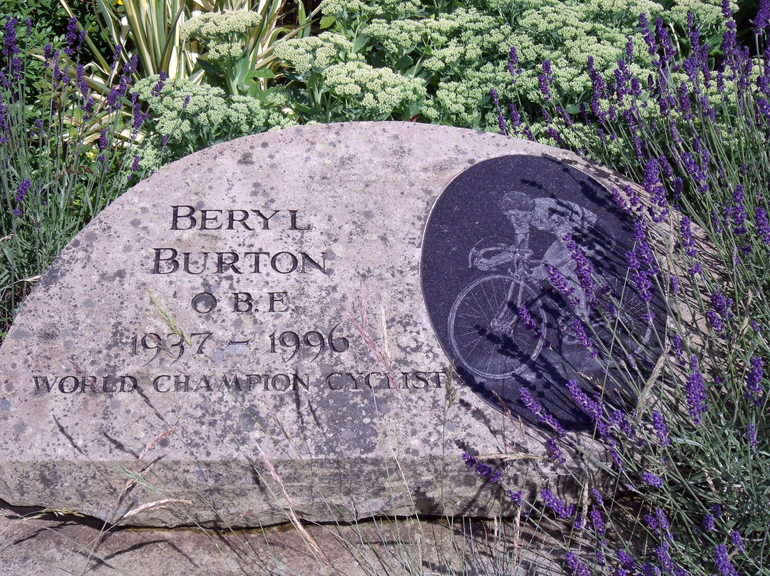 Beryl Burton Gardens-Morley必去景点