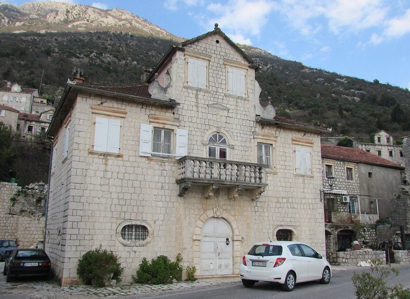 Bronza Palace-Perast必去景点