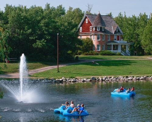 鲍尔池塘-红鹿市必去景点