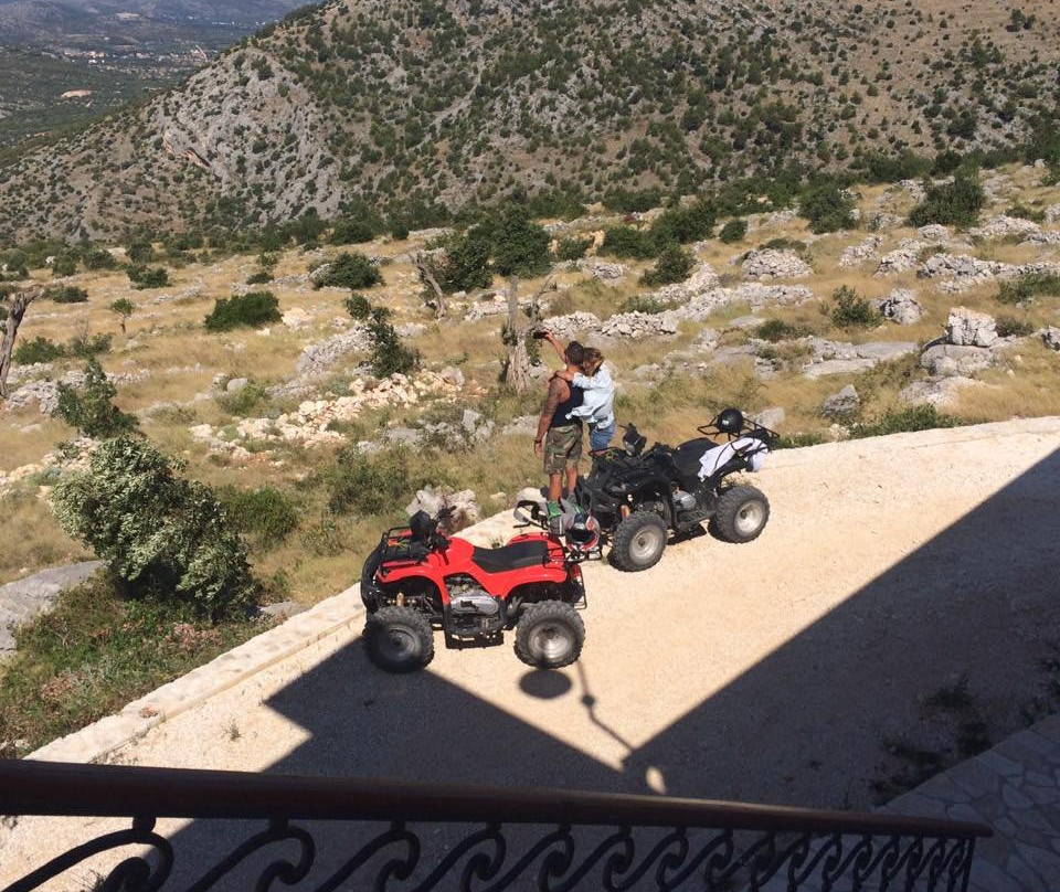 Unique Offroad Quad Experience景点图片