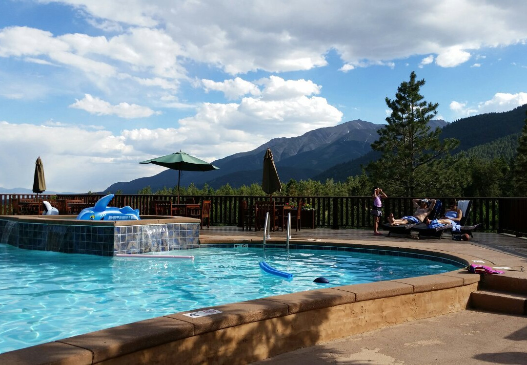 Young Life's Trail West Lodge