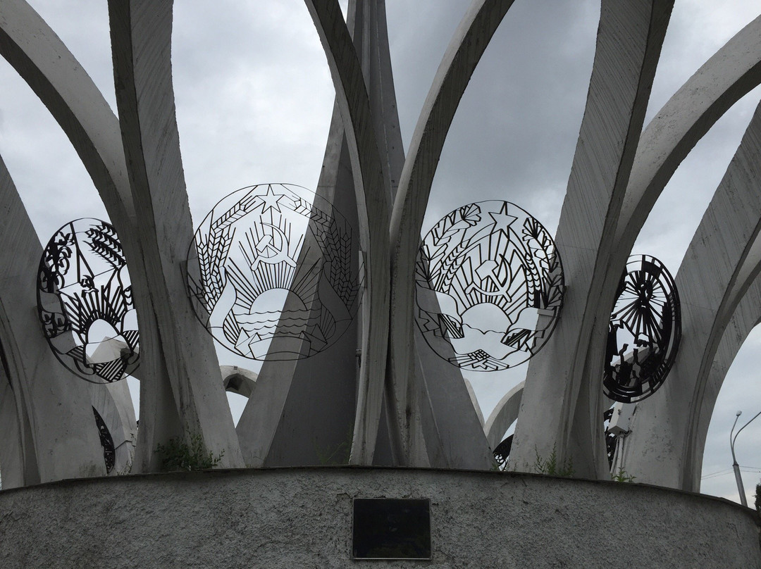 Monument 50 Years of the USSR-Novokuznetsk必去景点