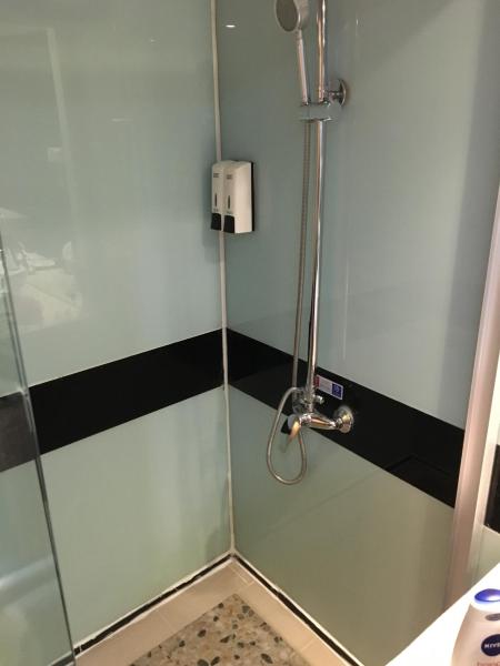 御花园酒店-浴室