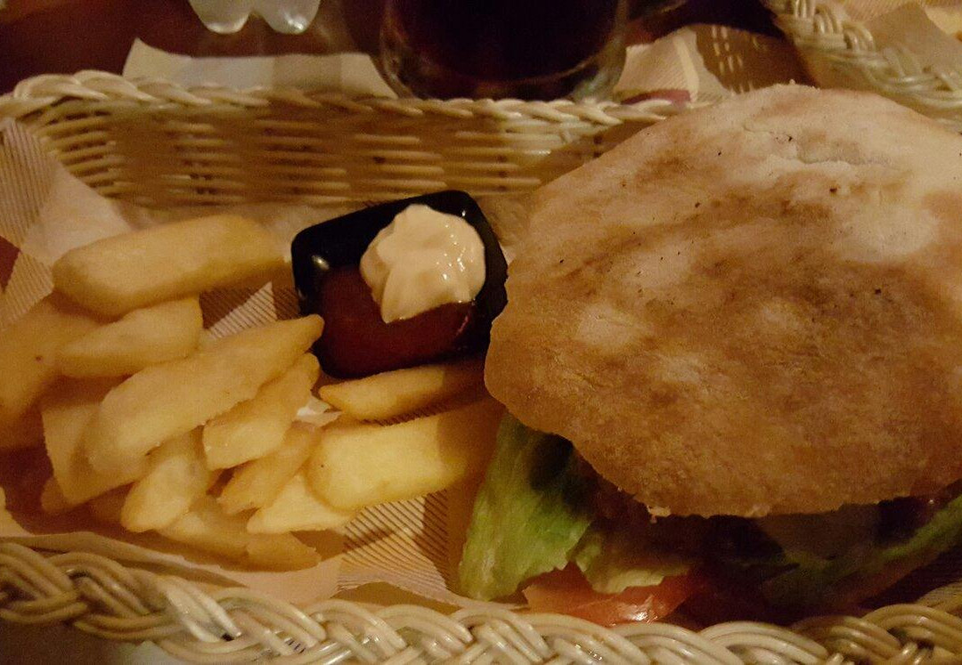 McAndrew Country Pub