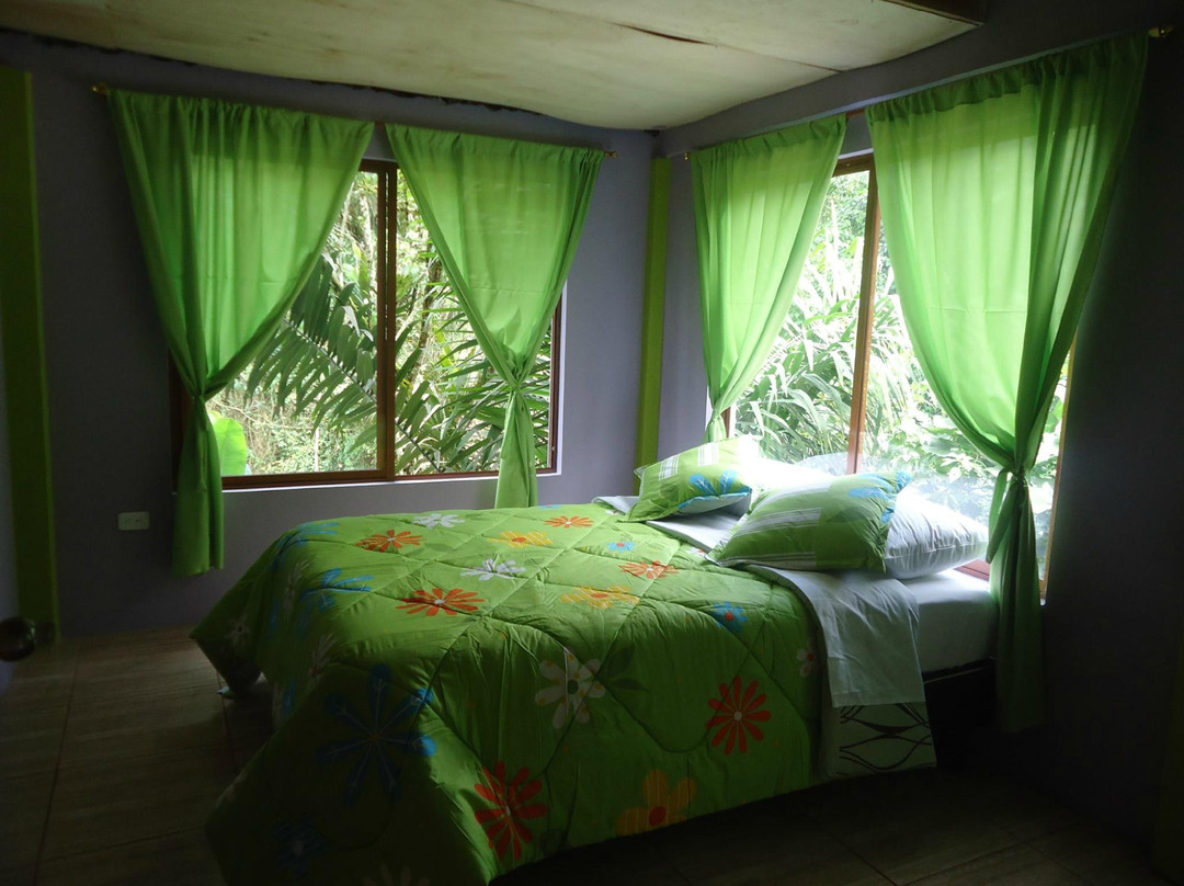 Gualea酒店住宿-Hostal Charito de Mindo