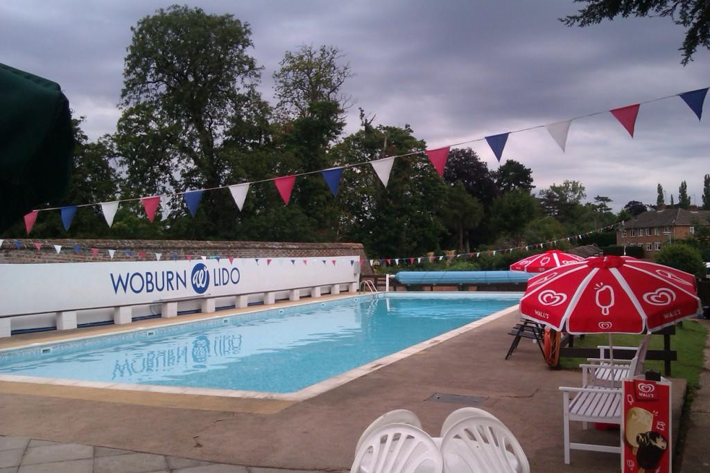 Woburn Swimming Pool景点图片