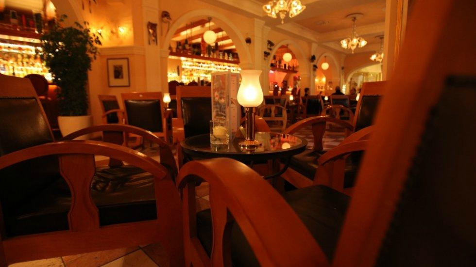 Bar Commedia dell'Arte-鲁斯特必去景点