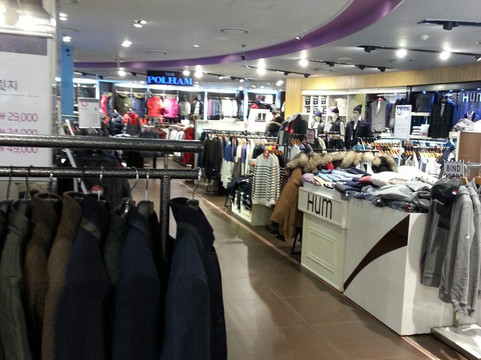 新村-首尔必去景点