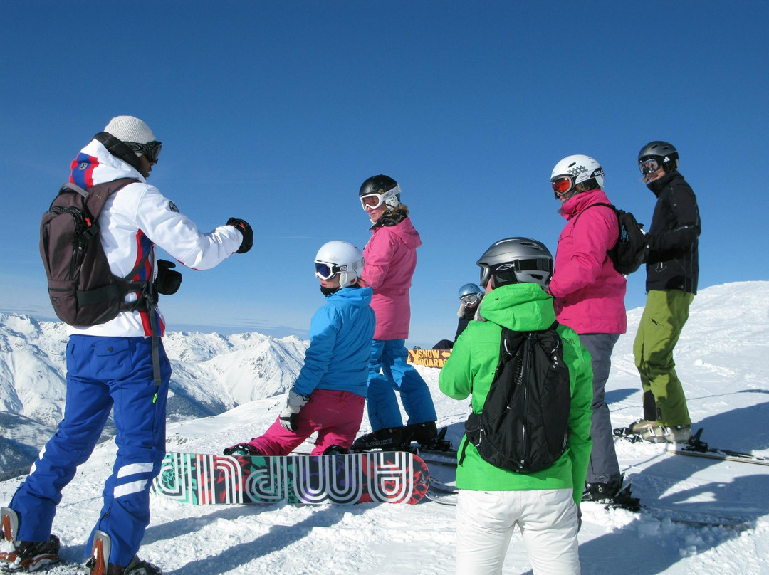 Snowdlight Ski School-梅瑞贝尔必去景点