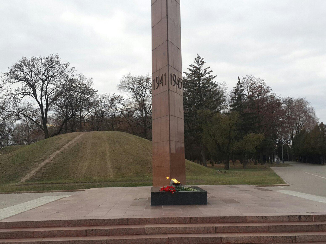 Chernihiv Glory Memorial-Chernihiv必去景点