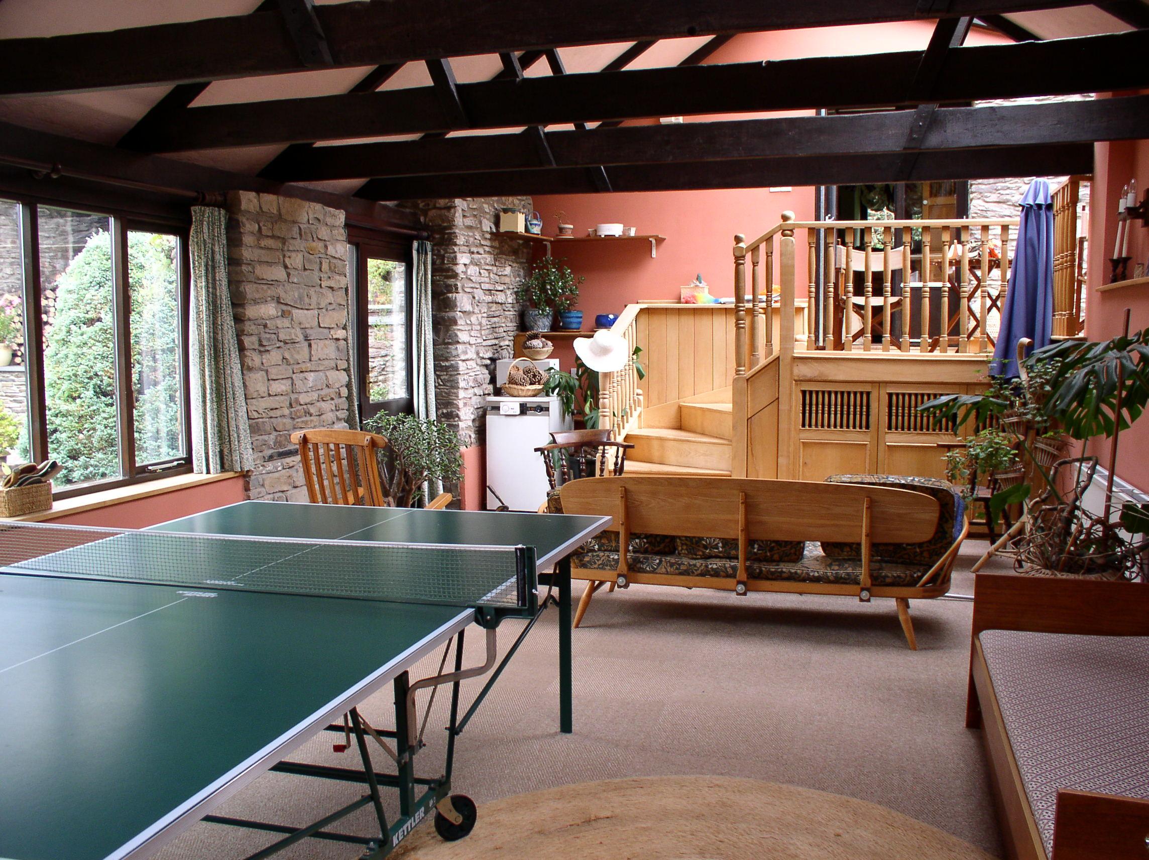 The Round House-官方