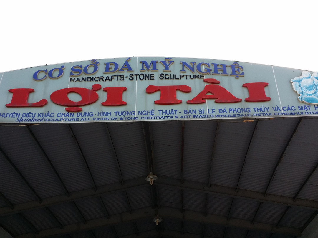 Loi Tai Handicrafts, Stones Sculptures-岘港必去景点