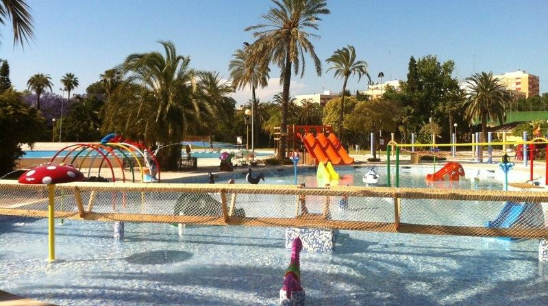Piscina Parque Benicalap-巴伦西亚必去景点