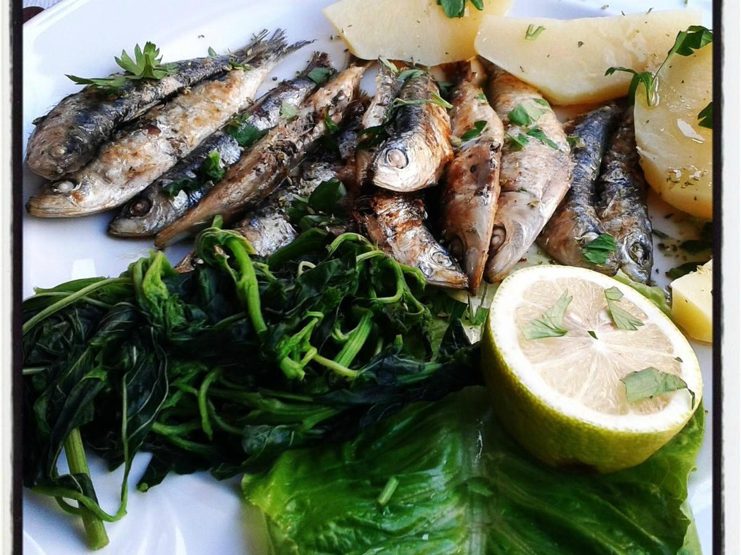 Kassiopi餐馆和美食-Sousouro