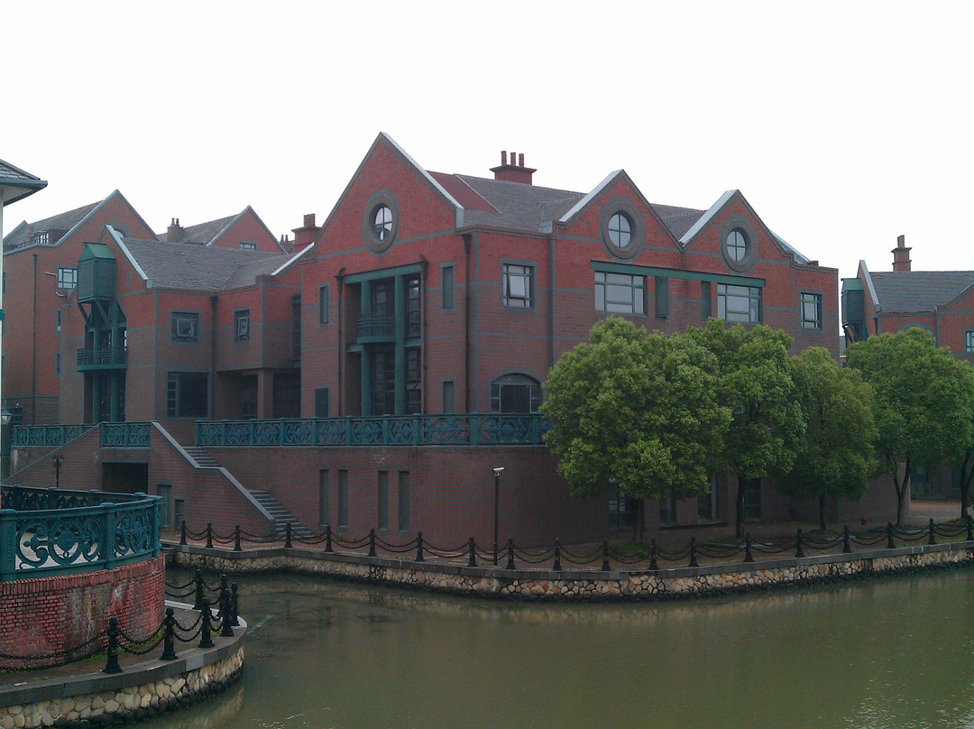 泰晤士小镇-上海市必去景点