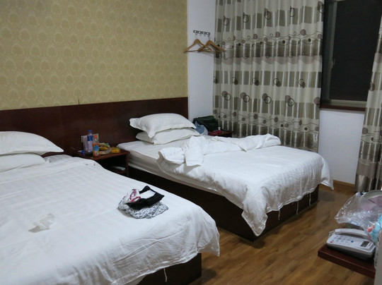 一家亲宾馆主图