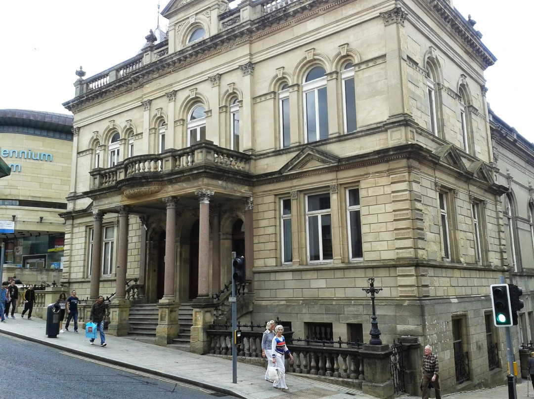 St. Columb's Hall-德里必去景点