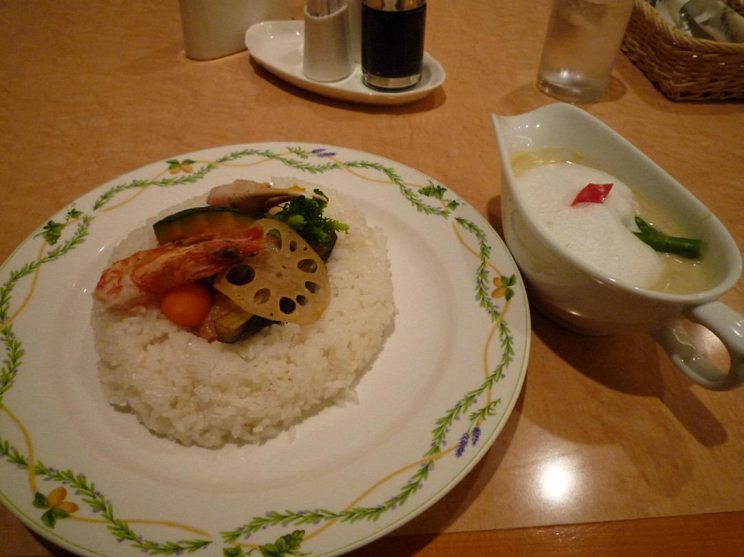 纹别市餐馆和美食-Marina