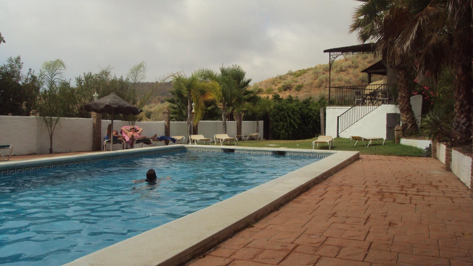 Hotel Rural Molino de Santillan-泳池