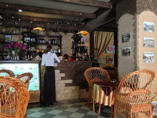 Khmelnytskyi Oblast餐馆和美食-Kavyarnya on Zarvanska
