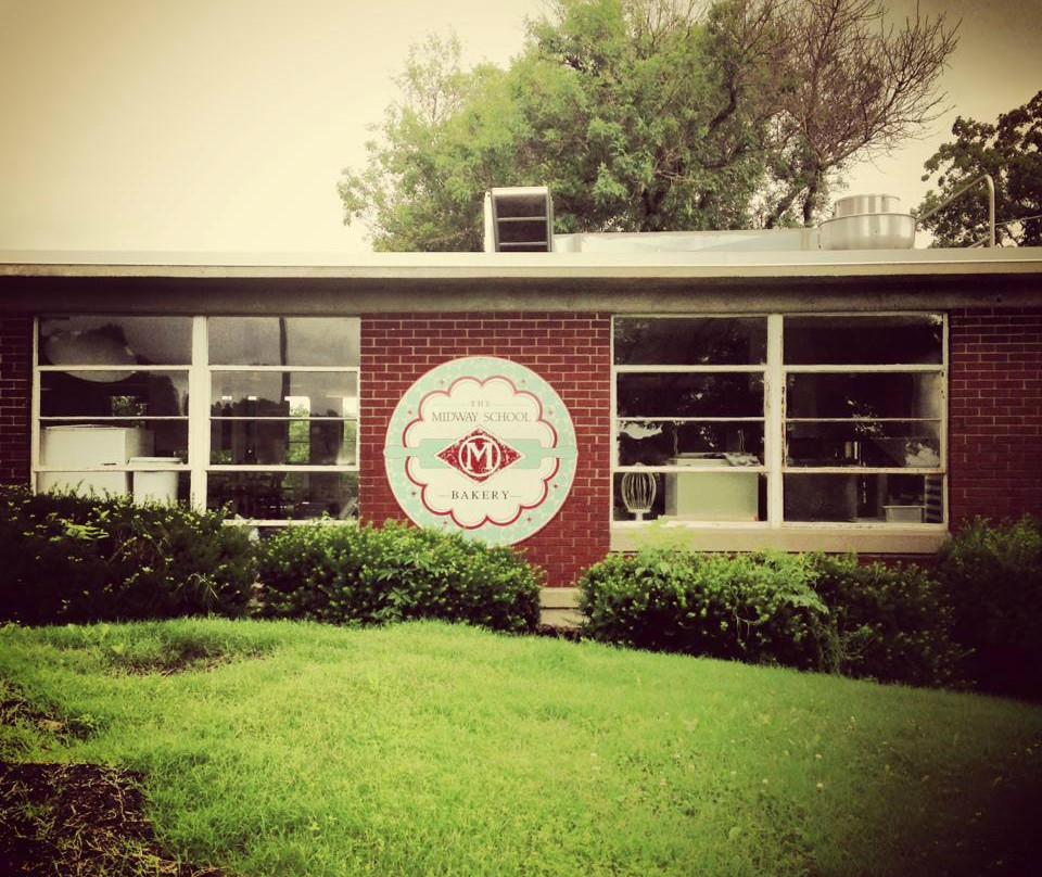 Midway餐馆和美食-The Midway Bakery