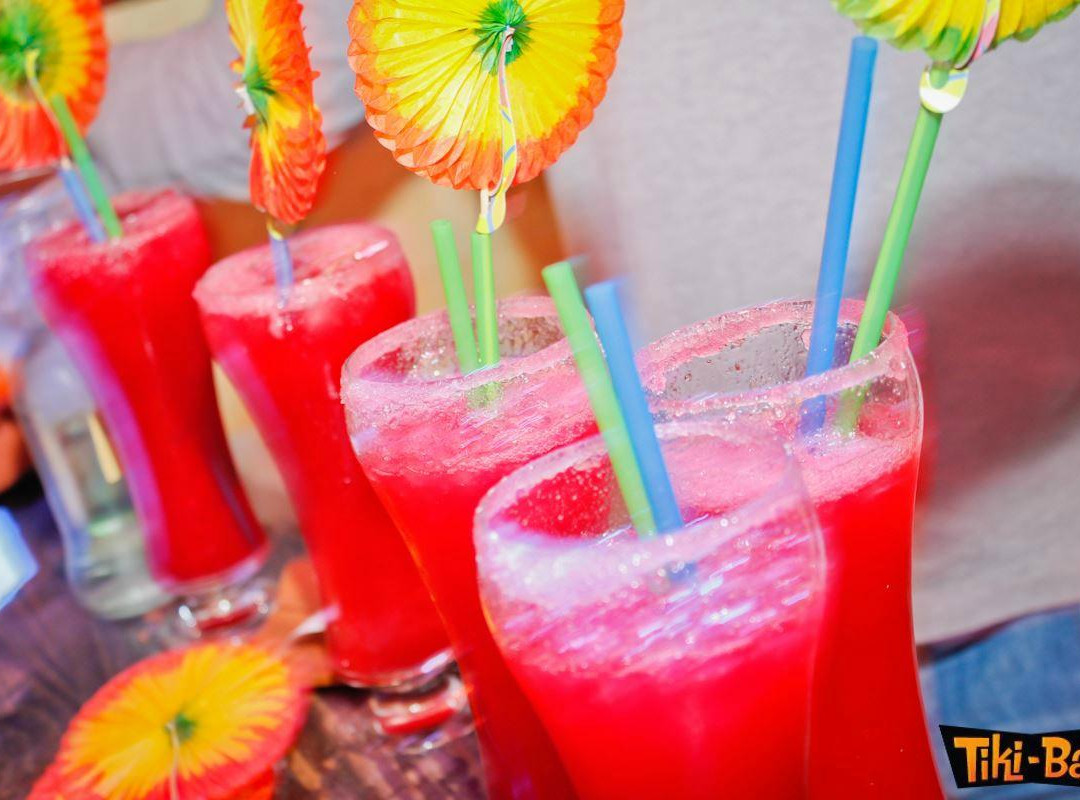 Tiki-Bar-甘迪亚海滩必去景点