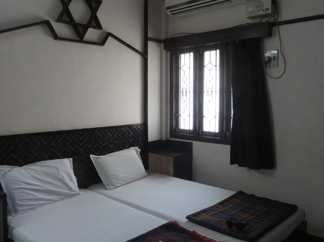 Arun Hotel主图