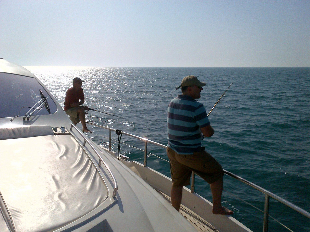 Go Fishing Tours景点图片