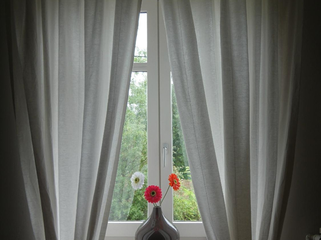 Les Heures Claires主图