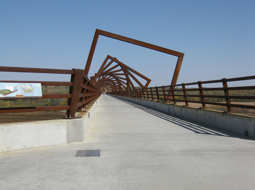 High Trestle Trail Bridge景点图片