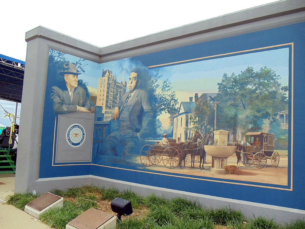 Floodwall Murals-帕迪尤卡必去景点