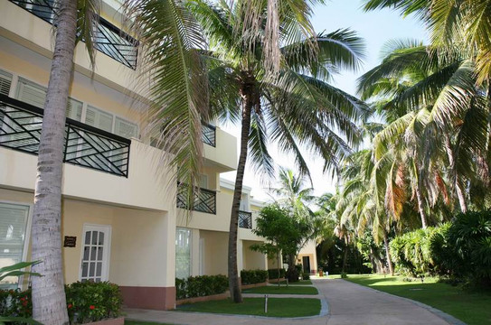 三亚椰林滩大酒店主图