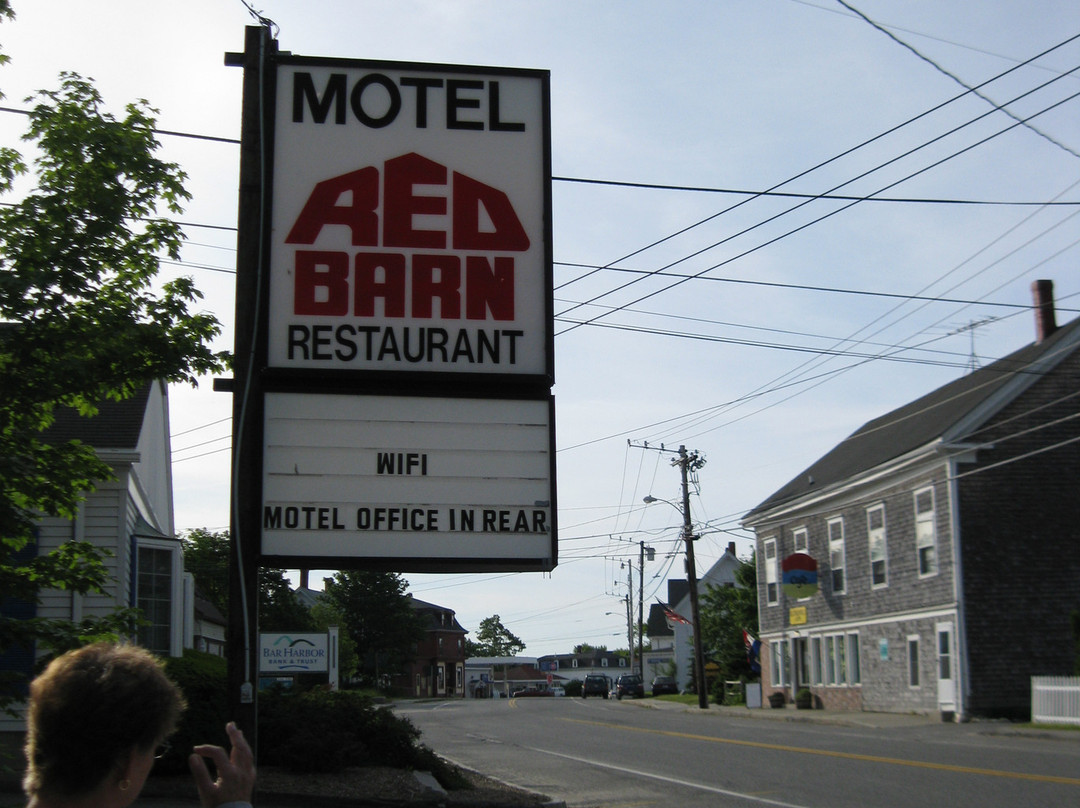 The Red Barn Motel主图