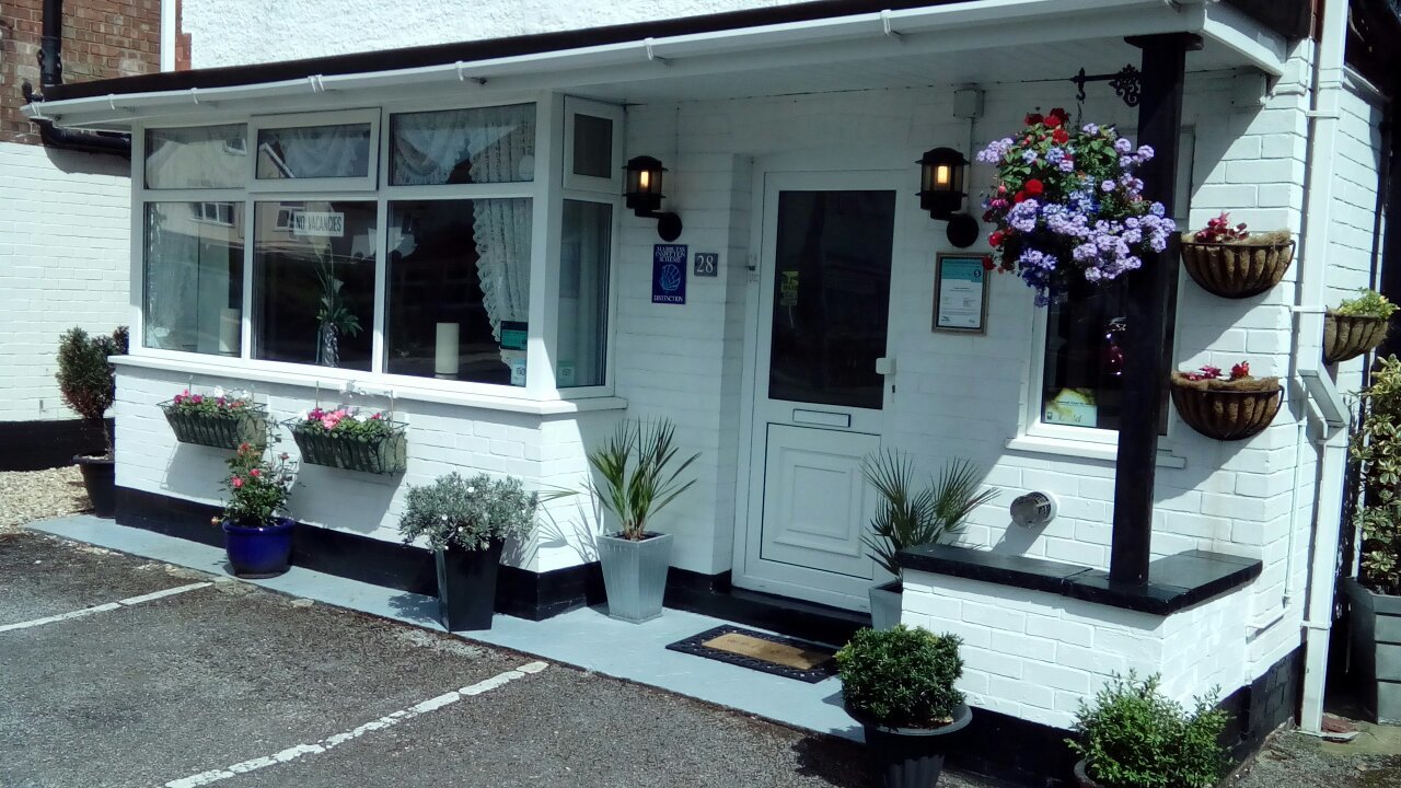 Lazydays Guesthouse-官方