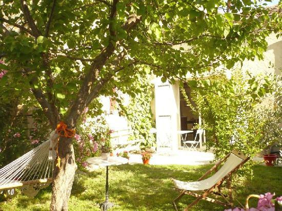 Saint-Maurice-sur-Eygues酒店住宿-Soleil et Ombre