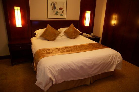 东方滨江大酒店（上海国际会议中心）主图