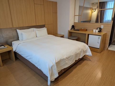 纳法尔酒店主图