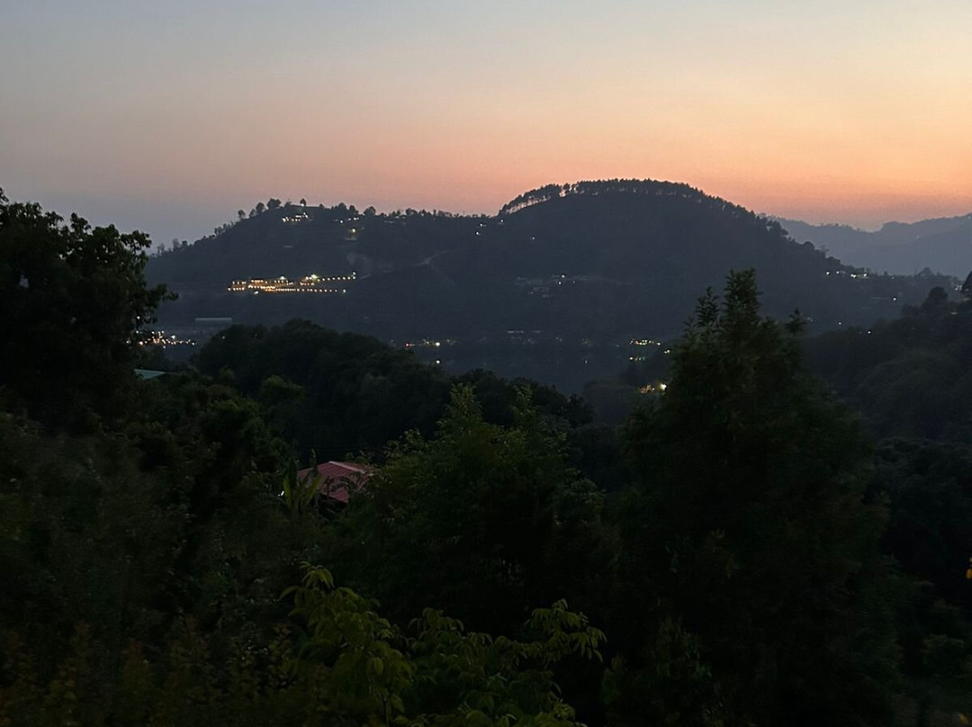 Firdaus Naukuchiatal主图