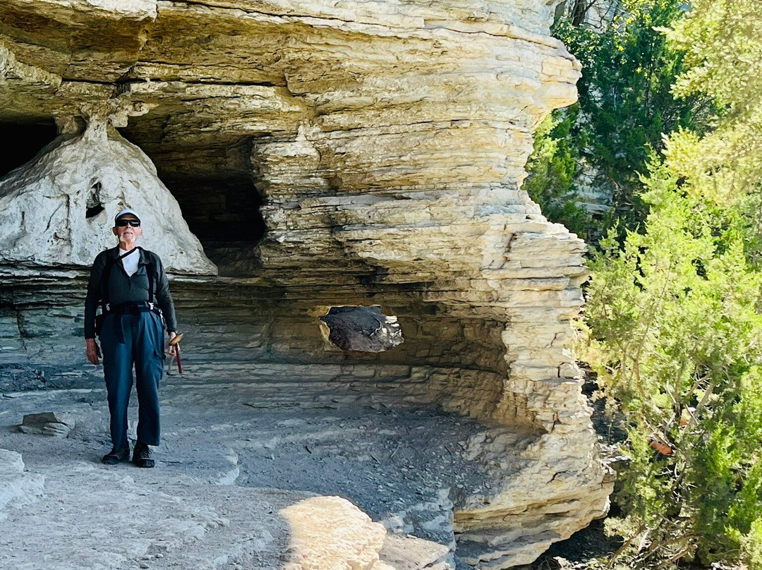 Big Bluff & The Goat Trail景点图片